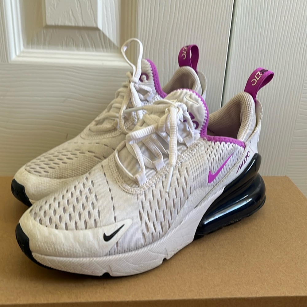 Nike 270s some of my favorite shoes. So comfortable and goes with anything!